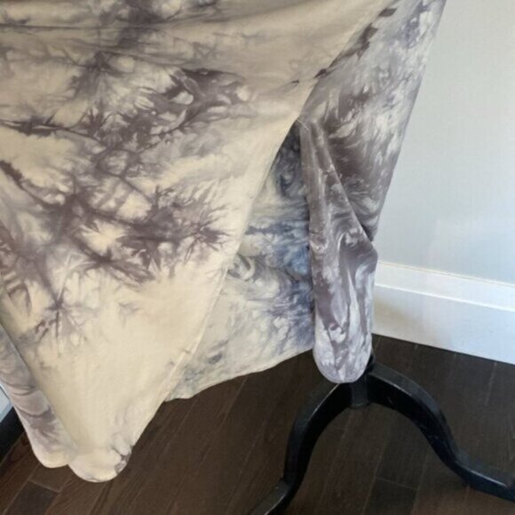 Luna white and gray dress size small - Picture 12 of 16